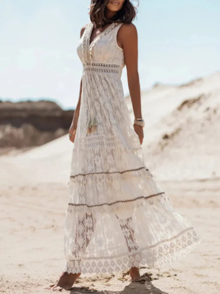 Bohemian maxi-jurk met kant en elegante uitlopende mouwen