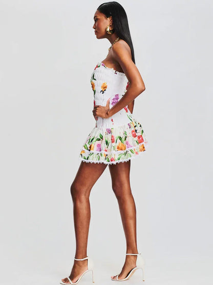 Straploze Mini Jurk met Bloemenprint en Smock Detail – Effortless Chic in Eén Beweging