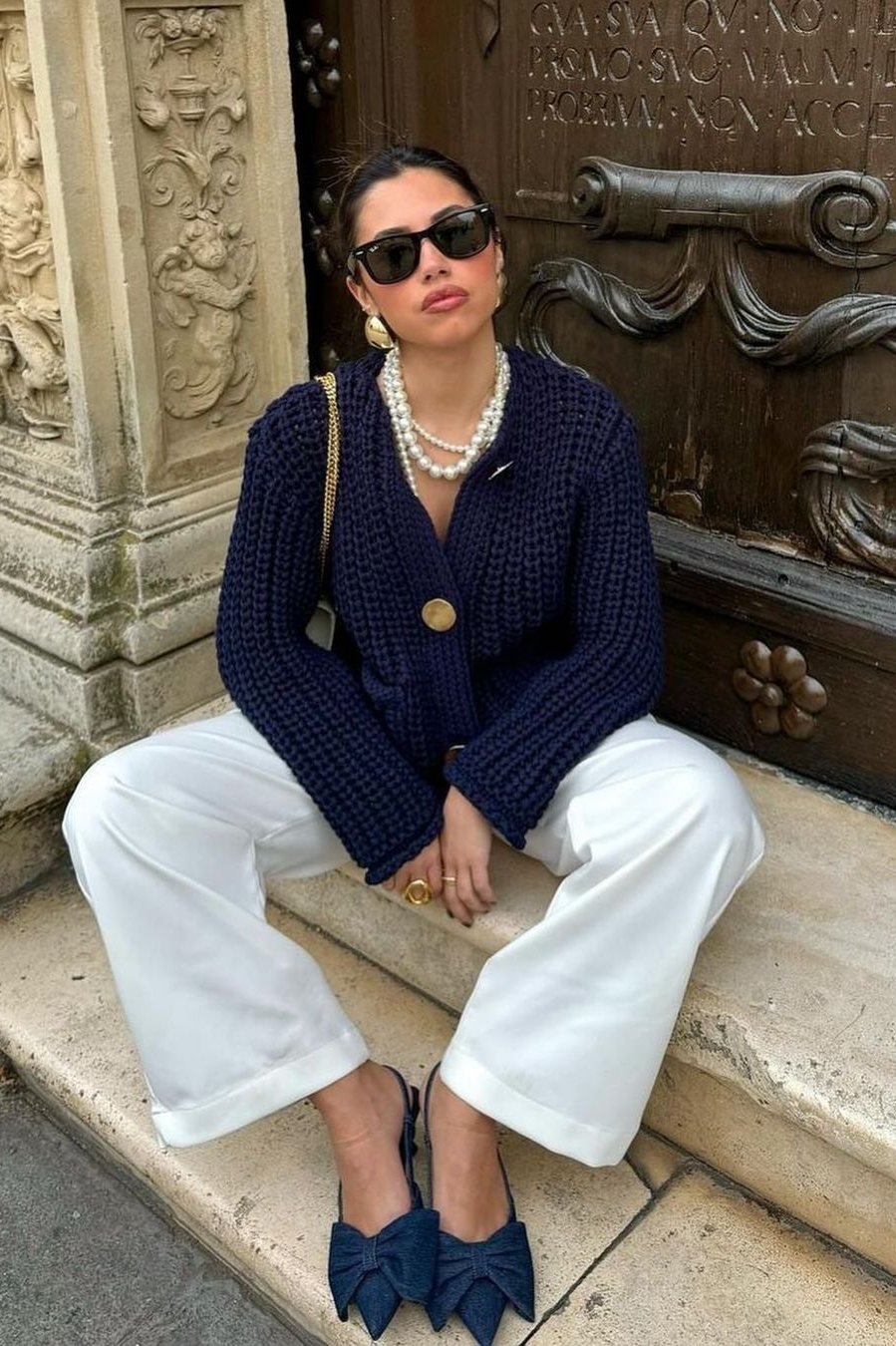 Kort vest met grote knopen