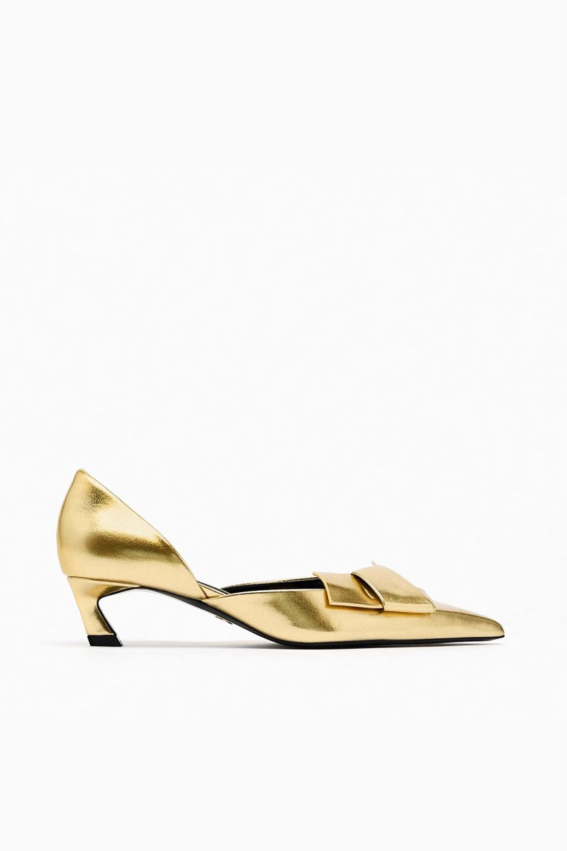 Metallic Pumps met Strikaccent