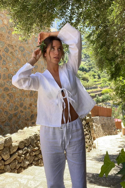 Blouse met lange mouw en striksluiting