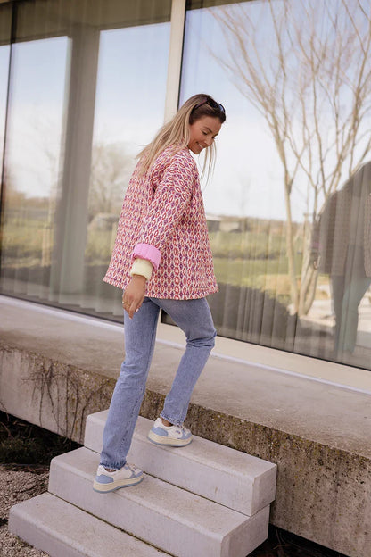 Gewatteerd Jack met Geometrische Print en Open Voorzijde