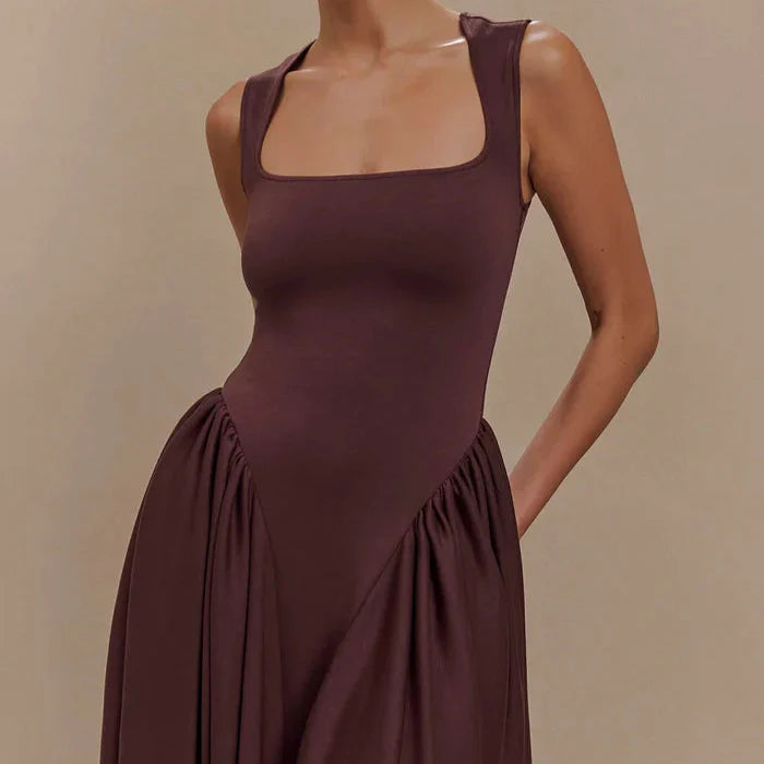 Elegante midi jurk met strak lijfje