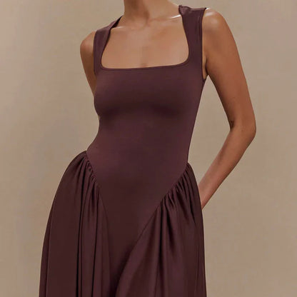 Elegante midi jurk met strak lijfje