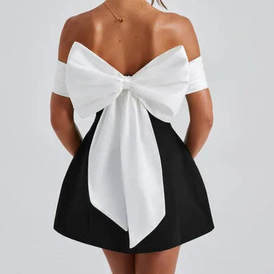 Romantische mini-jurk met grote strik