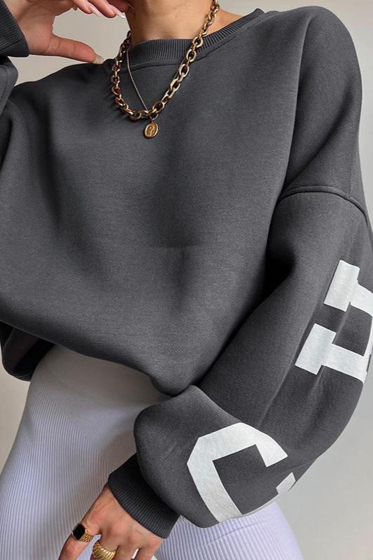 Stylish oversized trui